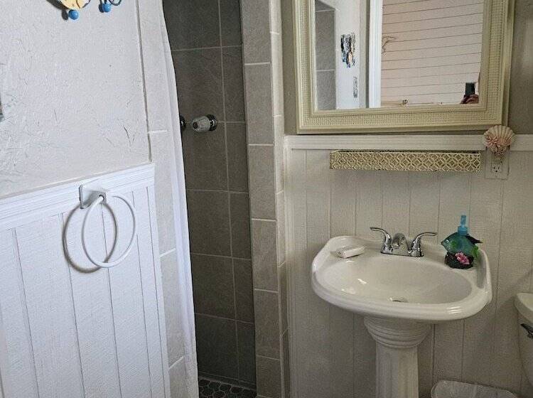 모텔 Roots Retreat