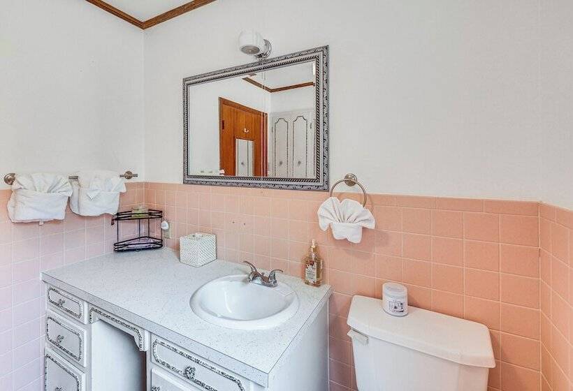 Mt Ida Home W/ Patio: 11 Mi To Lake Ouachita!