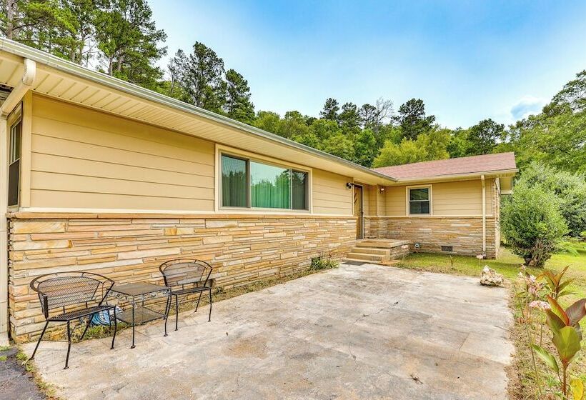 Mt Ida Home W/ Patio: 11 Mi To Lake Ouachita!
