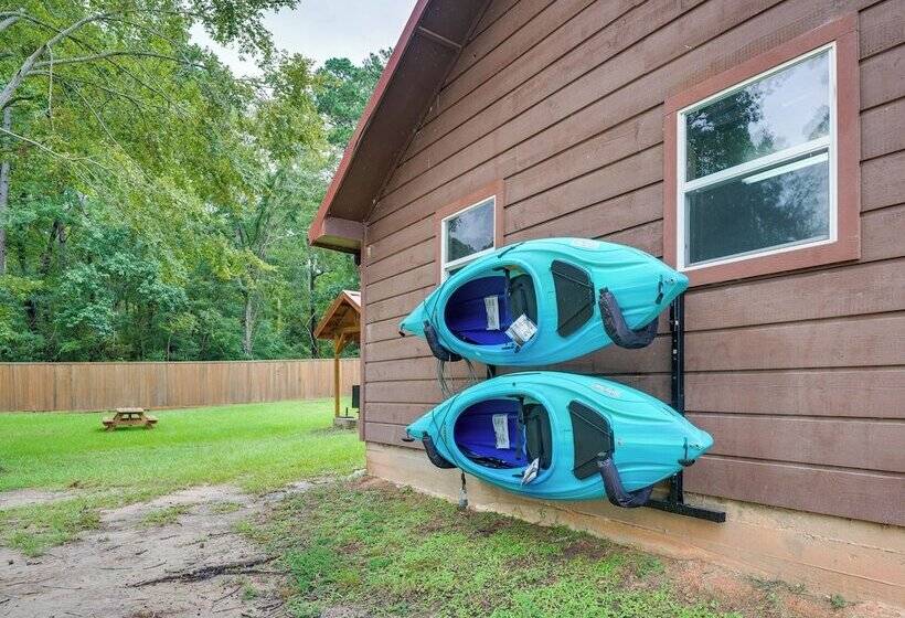 Onalaska Home W/ Game Room, Sunroom & Lake View!