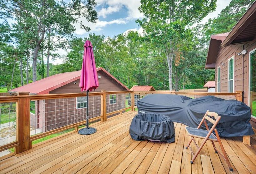 Onalaska Home W/ Game Room, Sunroom & Lake View!