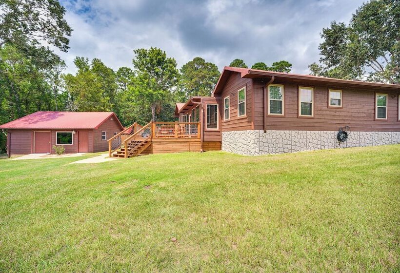 Onalaska Home W/ Game Room, Sunroom & Lake View!