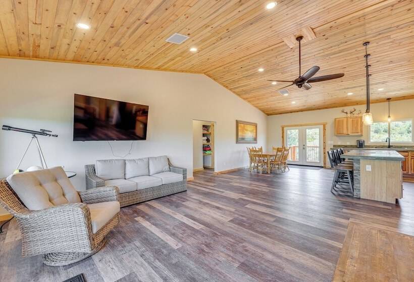 Peaceful Payson Retreat: Fish, Hike & Explore!