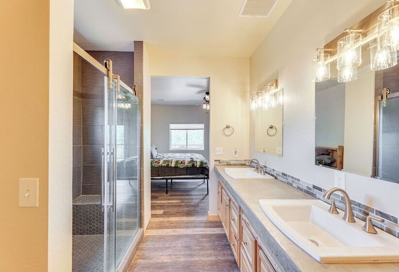 Peaceful Payson Retreat: Fish, Hike & Explore!