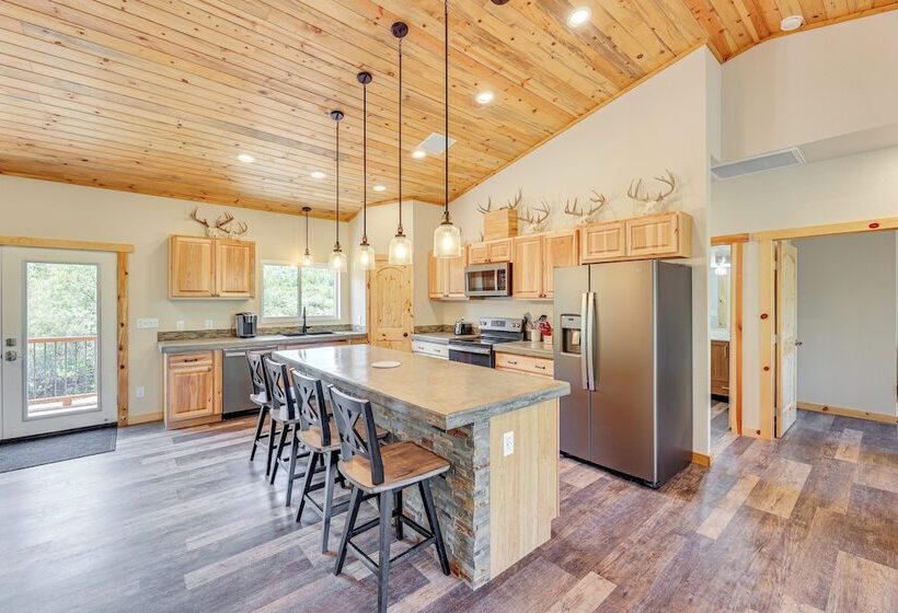 Peaceful Payson Retreat: Fish, Hike & Explore!