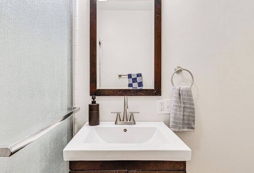 Peaceful Robinson Home W/ Yard, Near Golf Courses!