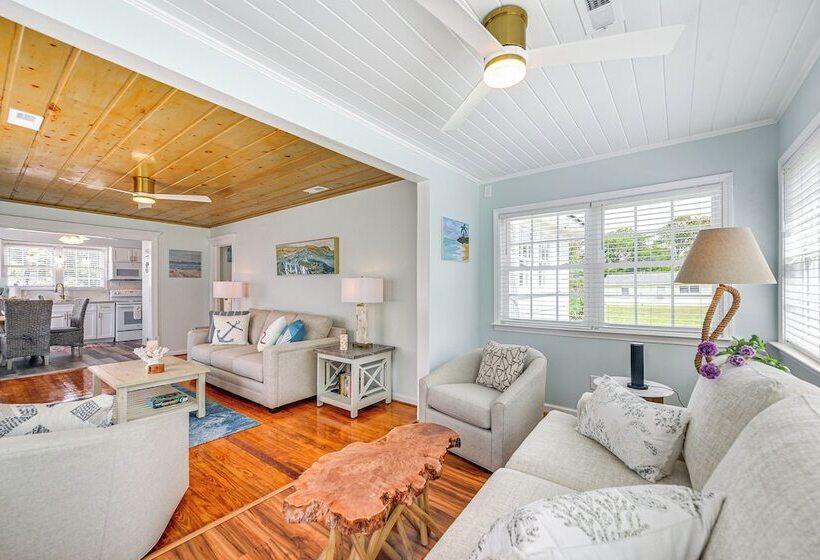 Walk To Ocean: Pearl Cottage In Atlantic Beach
