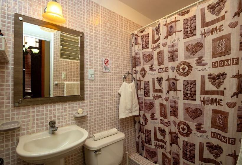 Pension Casa Colonial Marlen Y Lachi