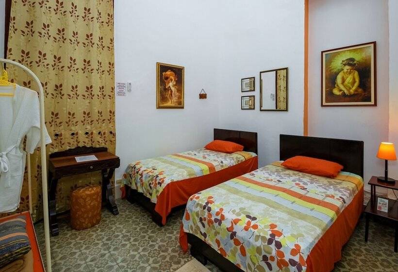 Pension Casa Colonial Marlen Y Lachi