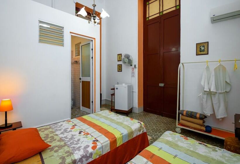 Pension Casa Colonial Marlen Y Lachi