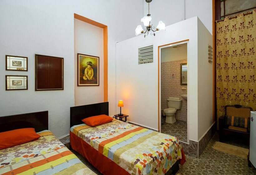 Pension Casa Colonial Marlen Y Lachi