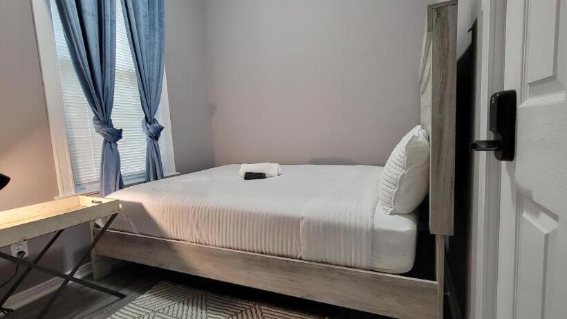 ペンション Chicago Avenue Inn