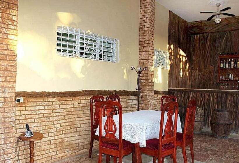 Pension Hostal Sun Life Trinidad