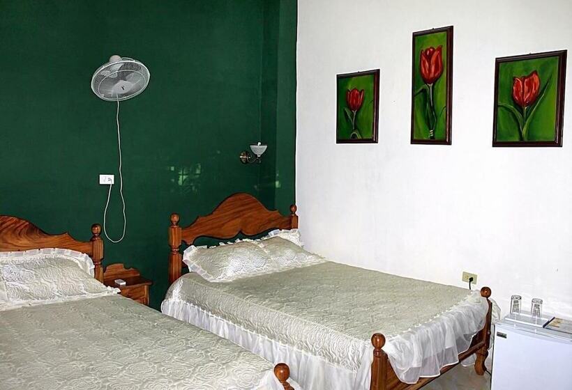 Pension Hostal Sun Life Trinidad