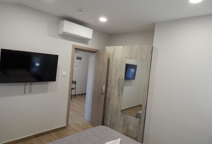 Пансион Nioplias Luxury Apartments Pefkohori