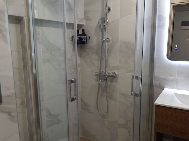 Пансион Nioplias Luxury Apartments Pefkohori