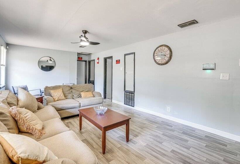 Pet Friendly Brent Home W/ Spacious & Fenced Yard!