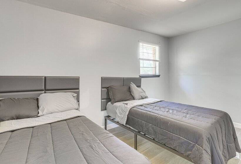 Pet Friendly Brent Home W/ Spacious & Fenced Yard!