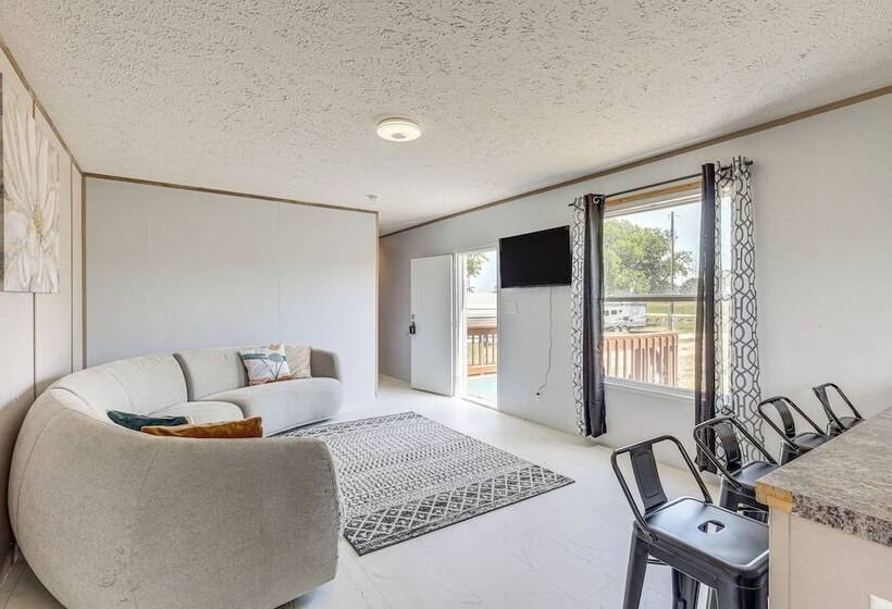 Pet Friendly Kempner Escape Near Parks & Trails!