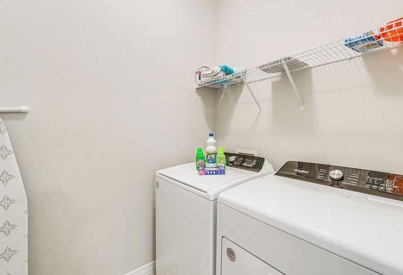 Pet Friendly Port Charlotte Home W/ Gas Grill!