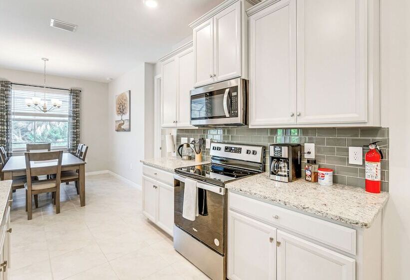 Pet Friendly Port Charlotte Home W/ Gas Grill!