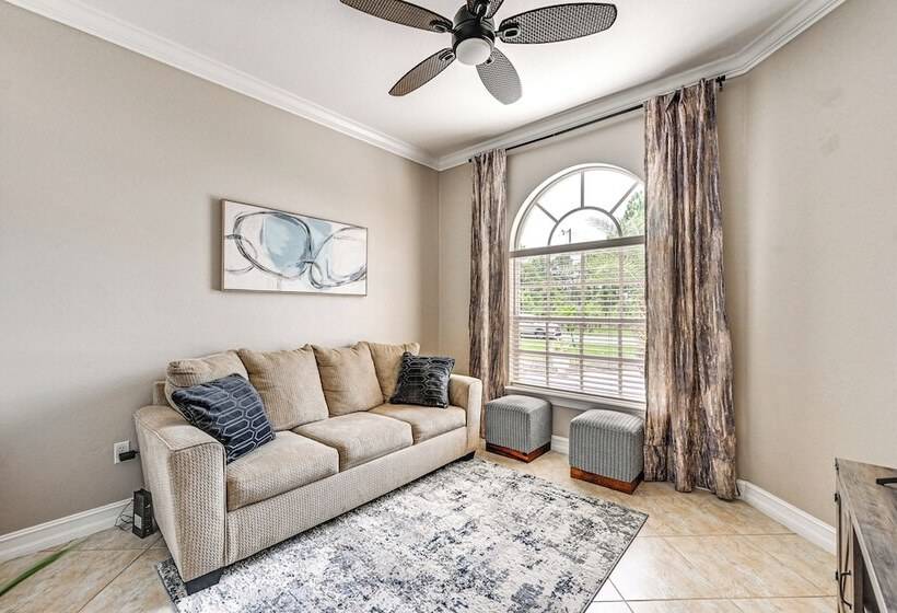Golf & Hike: Lehigh Acres Home W/ Pool & Lanai
