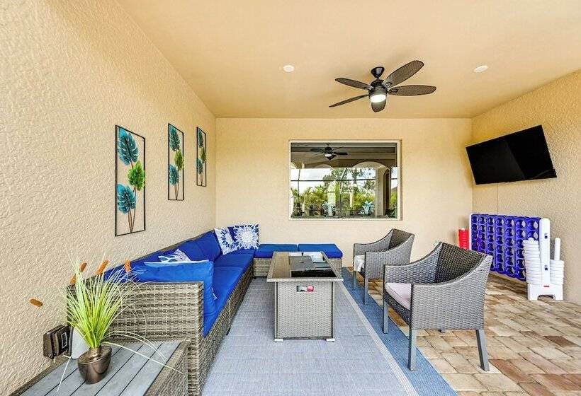 Golf & Hike: Lehigh Acres Home W/ Pool & Lanai