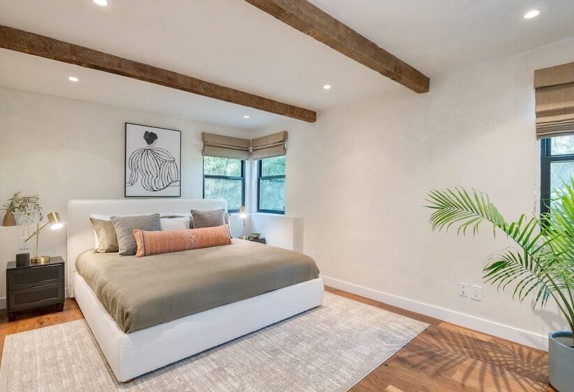 Silver Screen By Avantstay Luxe Backyard Escape