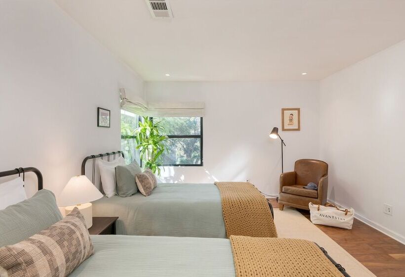 Silver Screen By Avantstay Luxe Backyard Escape