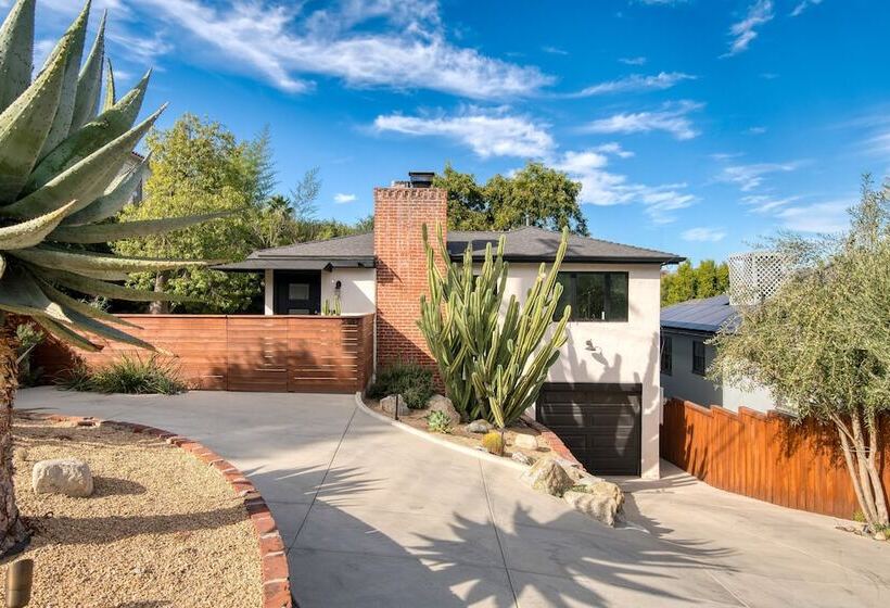 Silver Screen By Avantstay Luxe Backyard Escape