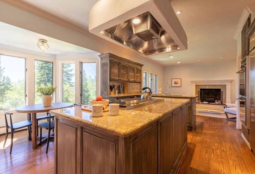 Tahoe Star By Avantstay 7mins To Incline Village, Luxe Mansion