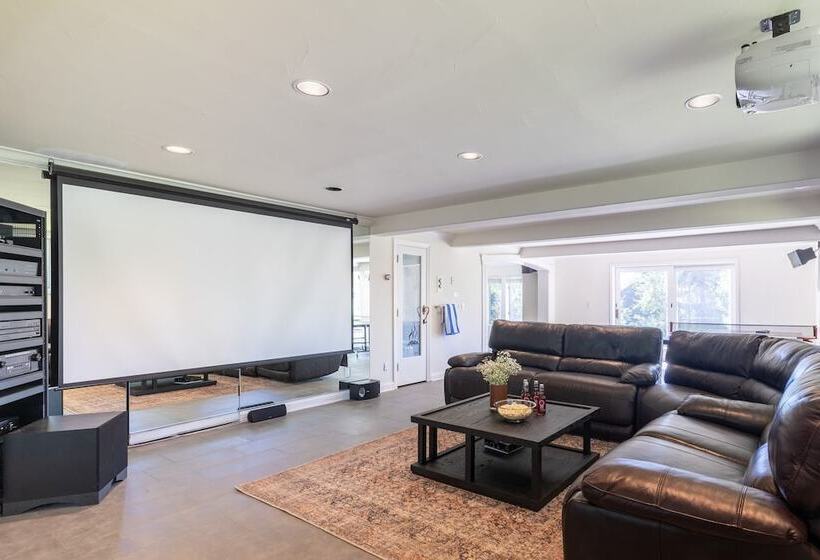 Tahoe Star By Avantstay 7mins To Incline Village, Luxe Mansion