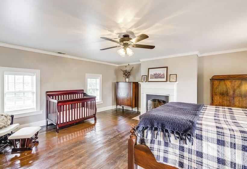 Vineyard Retreat At George Vest Historical Home