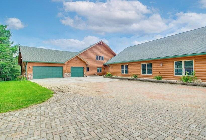 Waterfront Central Wisconsin Cabin W/ Indoor Pool!