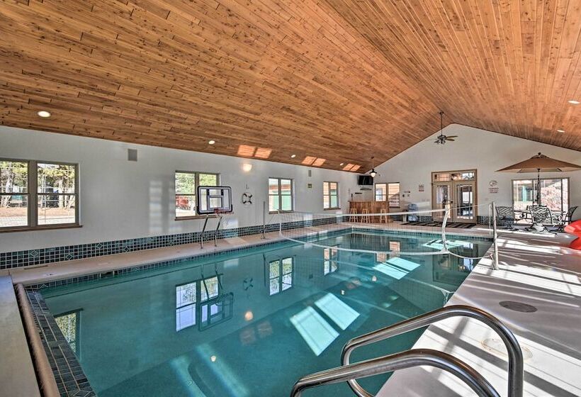 Waterfront Central Wisconsin Cabin W/ Indoor Pool!