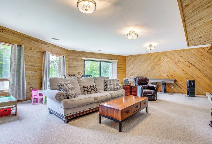 Waterfront Central Wisconsin Cabin W/ Indoor Pool!