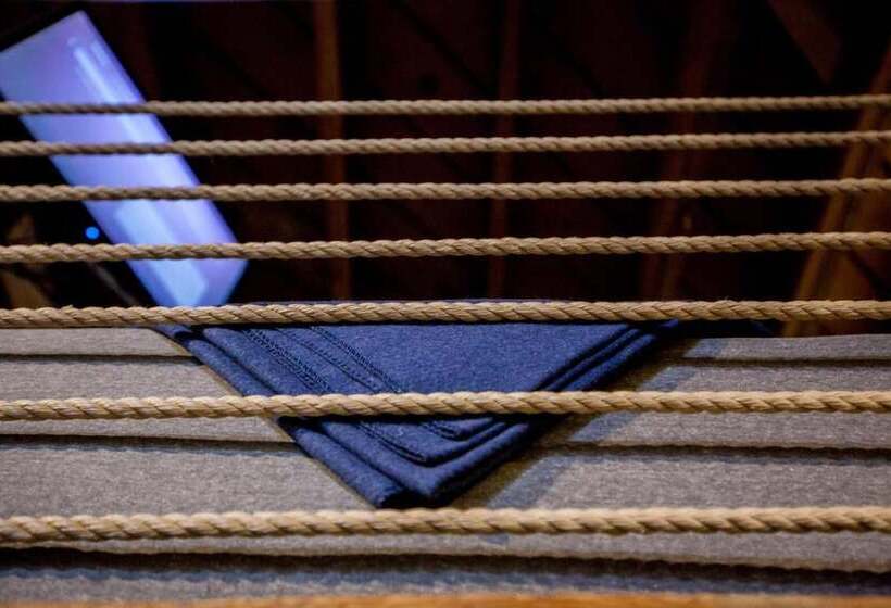 فندق صغير Podshare East Hollywood