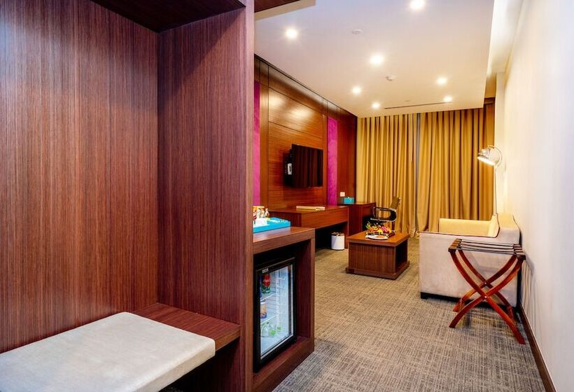 Becamex Hotel New City