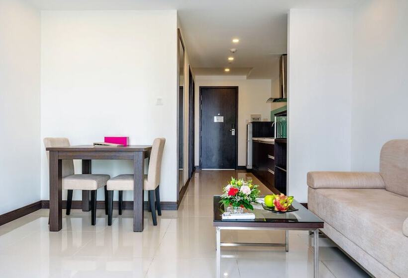 Becamex Hotel New City