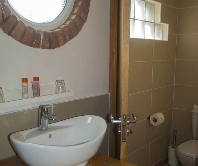 Bed and Breakfast 30seacliff