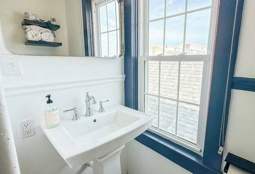 مبيت وإفطار Beachliner