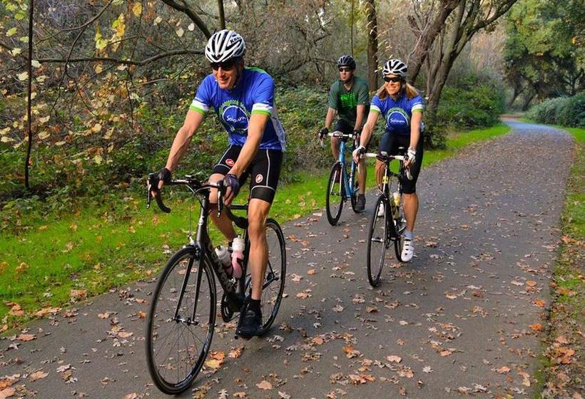 צימר Bordeaux Inn Lodi