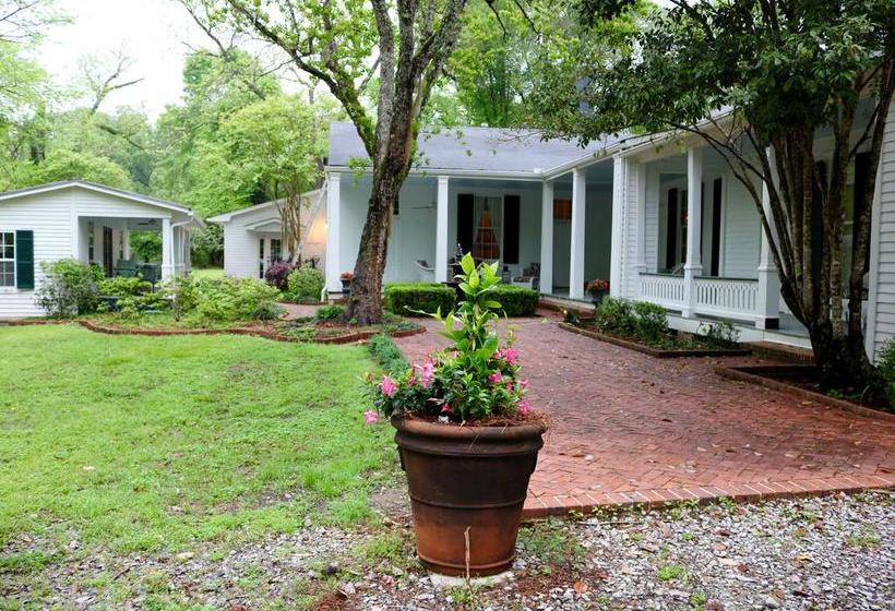 مبيت وإفطار Collina Plantation Inn