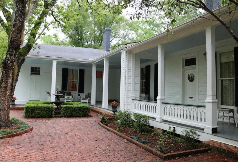 مبيت وإفطار Collina Plantation Inn