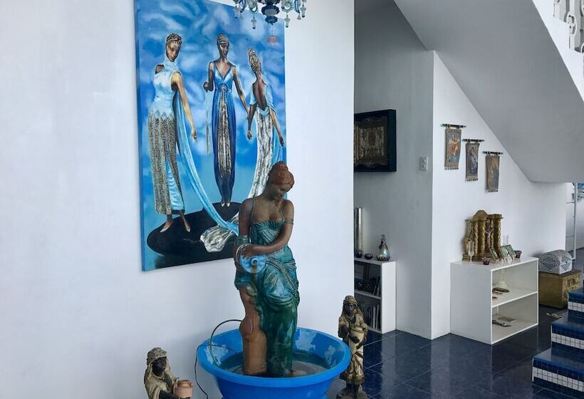 تختخواب و صبحانه Costiera Fermiliana Tagaytay