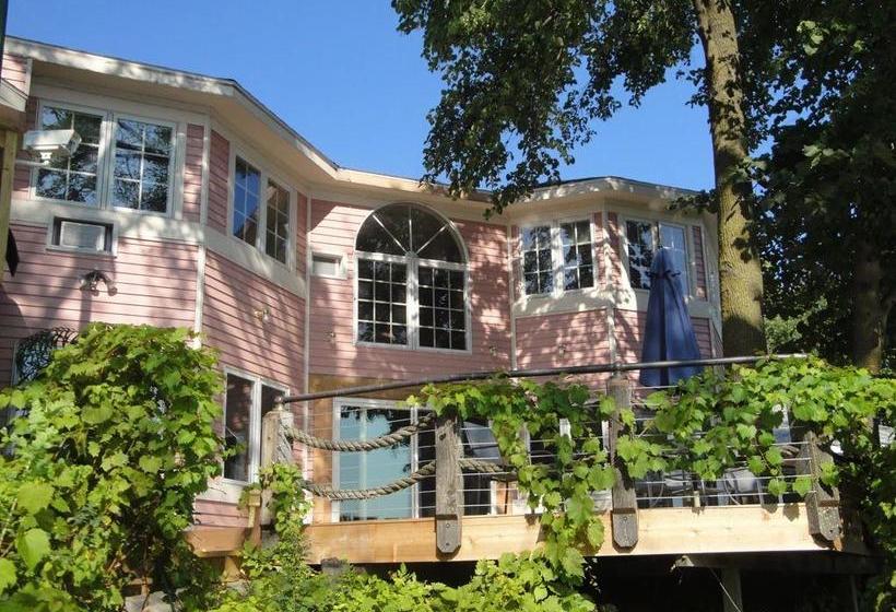 مبيت وإفطار Red Bridge Inn