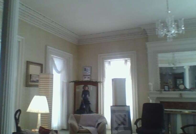 Bed and Breakfast Rose Corner Inn