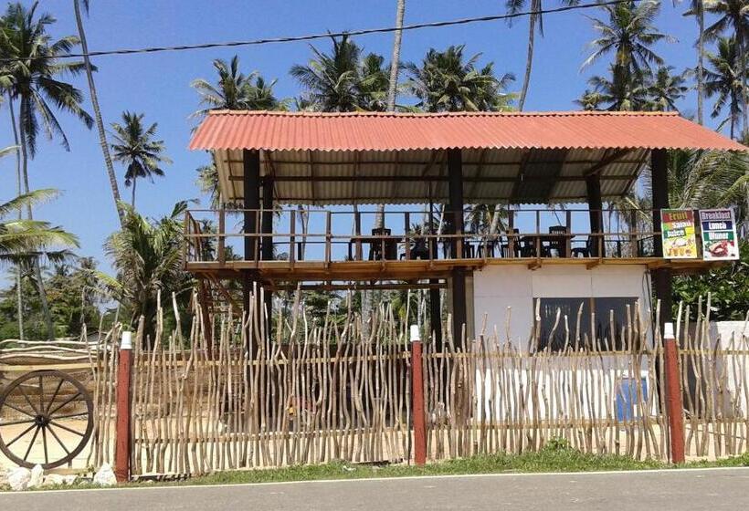 ベッドアンドブレックファースト Sunset Surfing Beach Resort