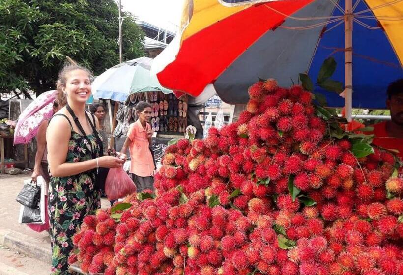 ベッドアンドブレックファースト Sunset Surfing Beach Resort