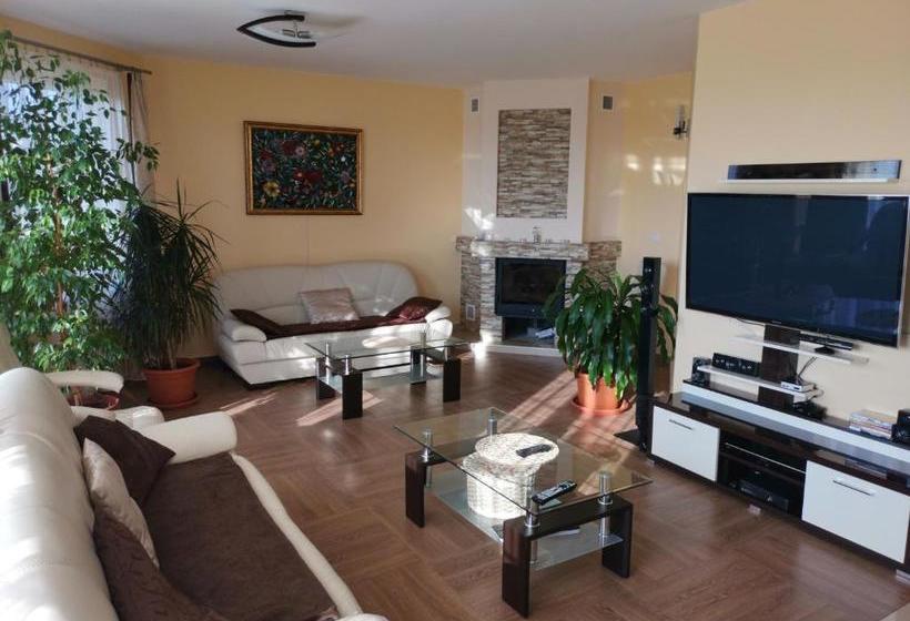 צימר Synergy House